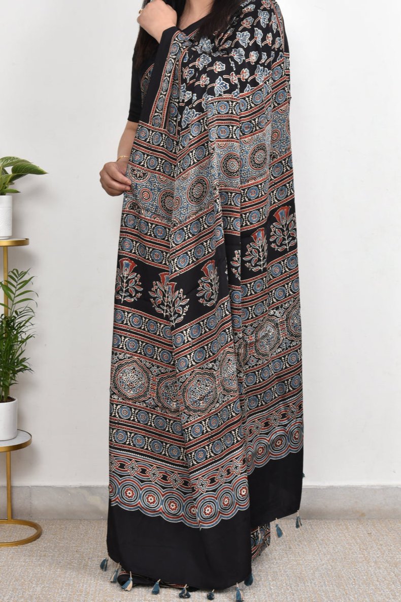 BLACK MODAL SILK DIGITAL PRINTED SAREE