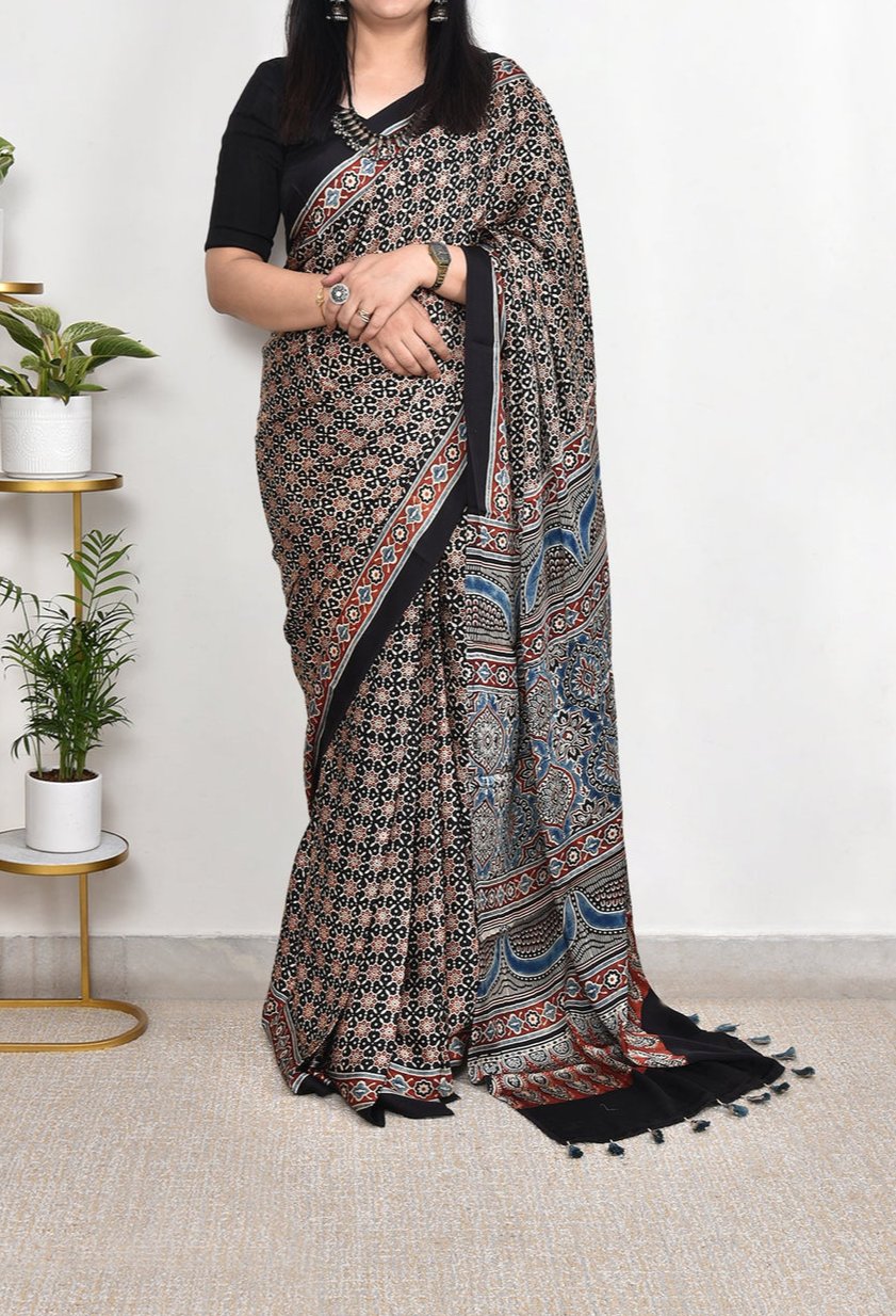 BLACK AND STAR  MODAL SILK DIGITAL PRINTED SAREE