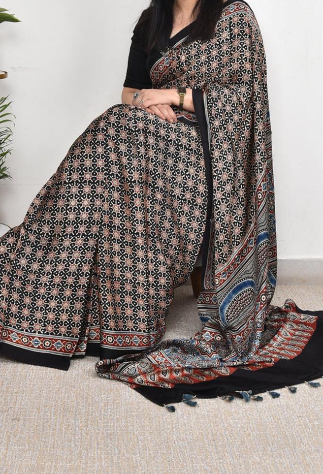 BLACK AND STAR  MODAL SILK DIGITAL PRINTED SAREE