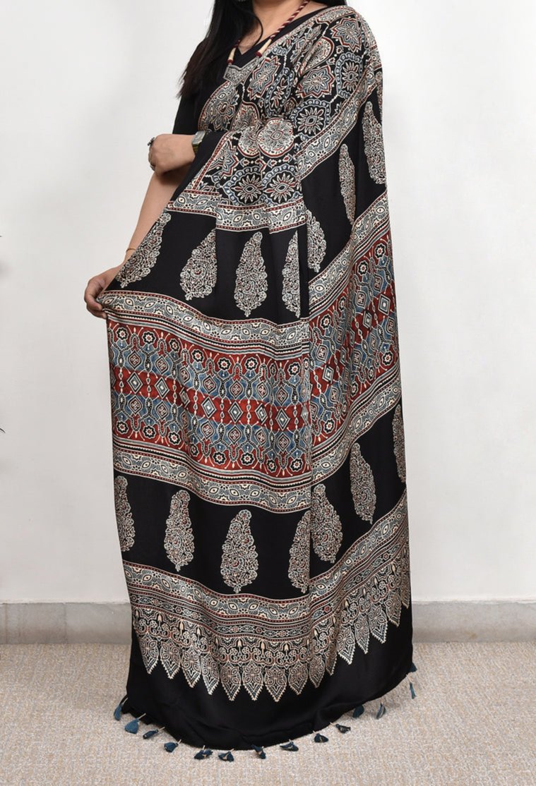 BEAUTIFUL BLACK  MODAL SILK DIGITAL PRINTED SAREE