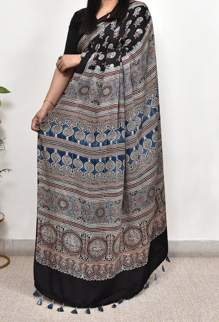 BLACK MODAL SILK DIGITAL PRINTED SAREE