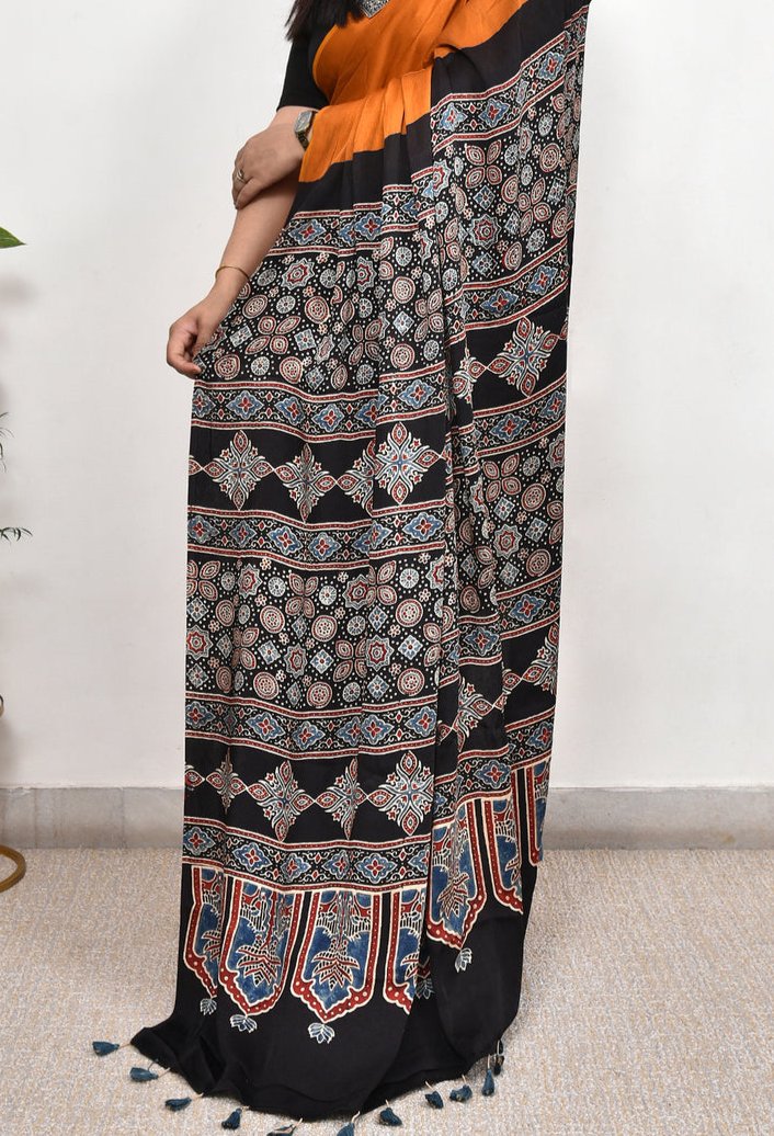 PALLU DARK MUSTRED MODAL SILK DIGITAL PRINTED SAREE