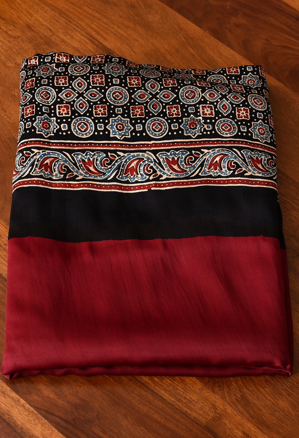 PALLU DARK MAROON MODAL SILK DIGITAL PRINTED SAREE