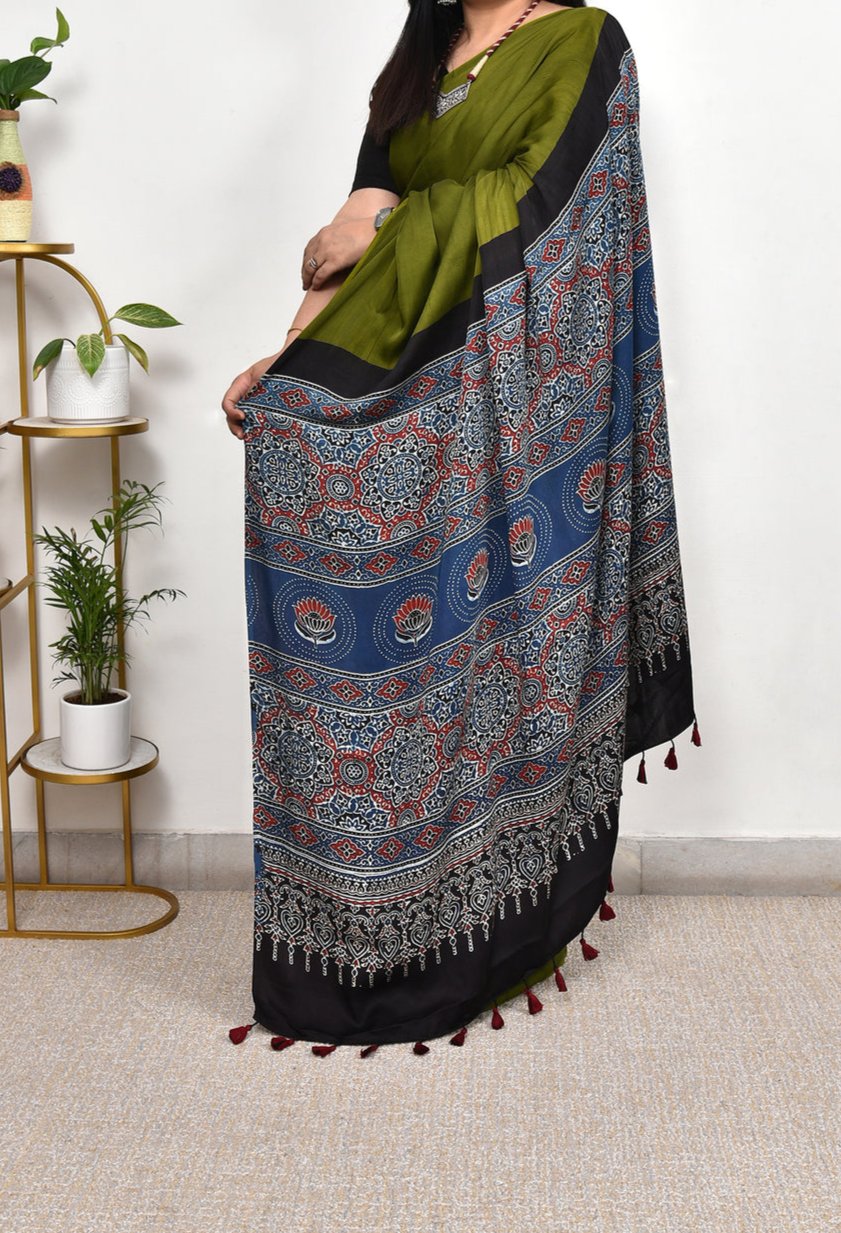 MAHENDI PLAIN BLUE MODAL SILK DIGITAL PRINTED SAREE