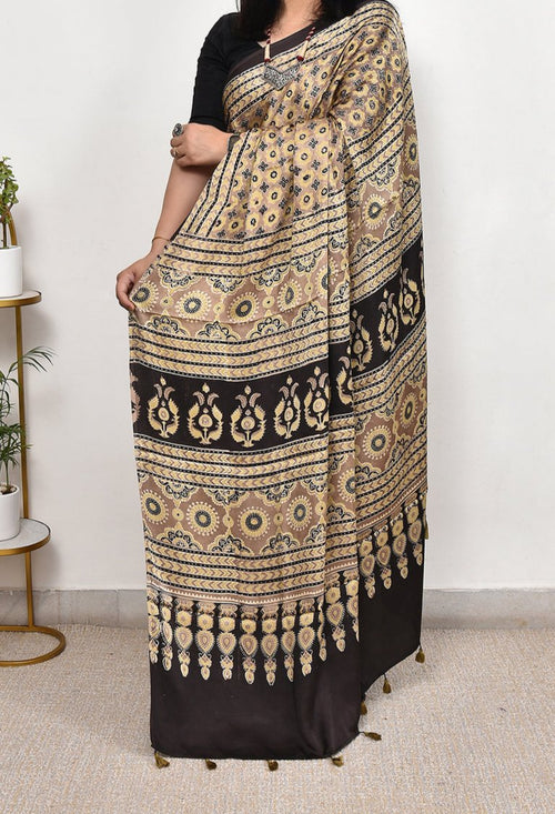 BEAUTIFUL DESIGNER  MODAL SILK DIGITAL PRINTED SAREE